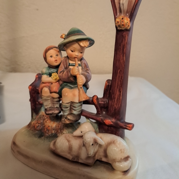 FINAL SALE Goebel Hummel  Wayside Devotion TMK2 28/2 figurine - Picture 2 of 10